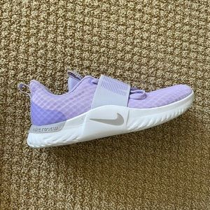 EUC Nike In-Season TR 9 Training Shoe - Size 8